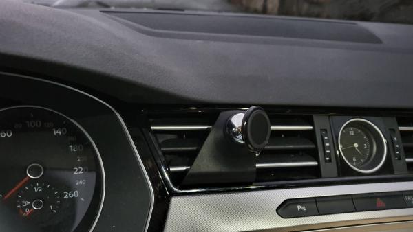 RS-Mount, fahrzeugspezifischer Handyhalter passend für VW Passat B8 ab Baujahr 2014, VW Arteon Baujahr 2017-2020, Made in Germany